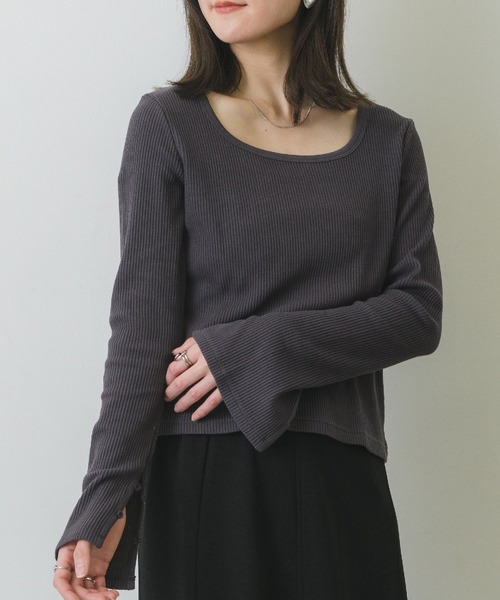 RETRO GIRL(レトロガール)の「スリット袖ボタンテレコTee(Tシャツ/カットソー・レディース・ブルー系その他3/オフホワイト/チャコールグレー/オレンジ・FREE)」の3枚目の写真