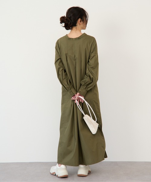 ECRIRE（エクリール）の「【nanaコラボ】前後2wayスタンドカラーシャツワンピース（シャツワンピース・レディース・ブラック/オフホワイト/カーキ/ピンク・M/L）」の6枚目の写真