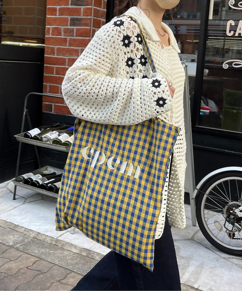 CPCM（シーピーシーエム）の「23SSカラーロゴトートバッグ（トートバッグ・レディース・グリーン/イエロー/ブラック/アイボリー・FREE）」の4枚目の写真