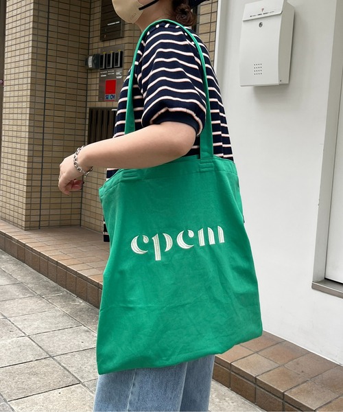 CPCM（シーピーシーエム）の「23SSカラーロゴトートバッグ（トートバッグ・レディース・グリーン/イエロー/ブラック/アイボリー・FREE）」の12枚目の写真