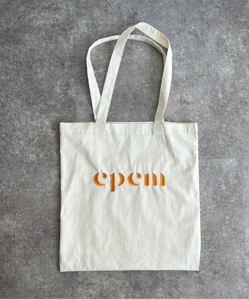 CPCM（シーピーシーエム）の「23SSカラーロゴトートバッグ（トートバッグ・レディース・グリーン/イエロー/ブラック/アイボリー・FREE）」の7枚目の写真