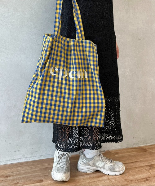 CPCM（シーピーシーエム）の「23SSカラーロゴトートバッグ（トートバッグ・レディース・グリーン/イエロー/ブラック/アイボリー・FREE）」の19枚目の写真