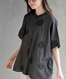サガラ刺繍バンドカラードルマンブラウス