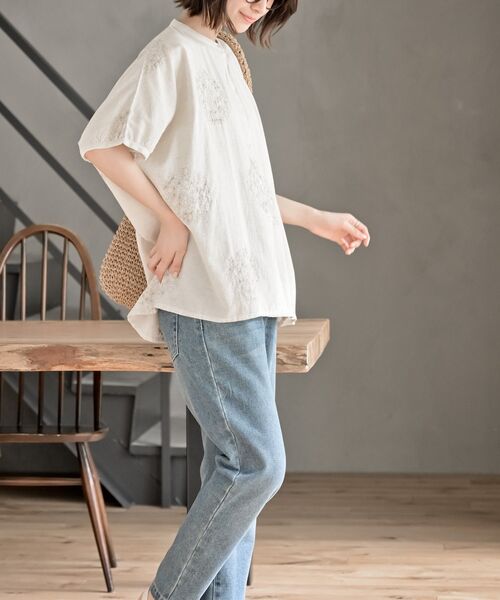 rps(アールピーエス)の「サガラ刺繍バンドカラードルマンブラウス(シャツ/ブラウス・レディース・アイボリー/ホワイト系その他4/ベージュ系その他・フリー)」の22枚目の写真