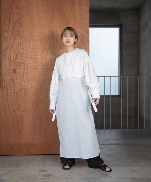 lawgy(ラウジー)の「pin tuck vest shirt op(ワンピース・レディース・ベージュ/ホワイト・FREE)」の15枚目の写真