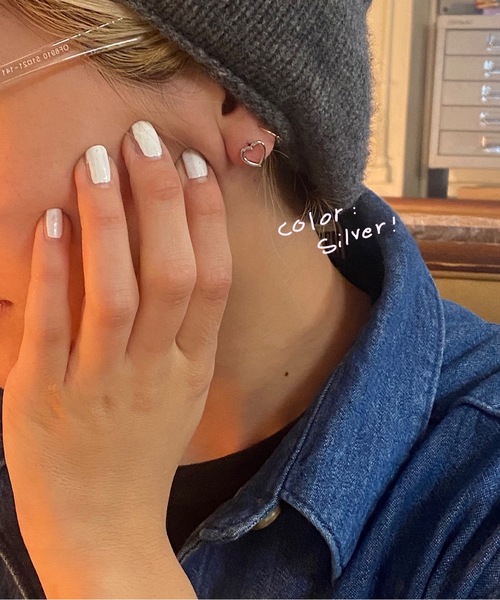 whim(ウィム)の「Tiny Heart Catchless Pierce-ハートキャッチレスピアス-(ピアス(両耳用)・レディース・シルバー/ゴールド・FREE)」の16枚目の写真
