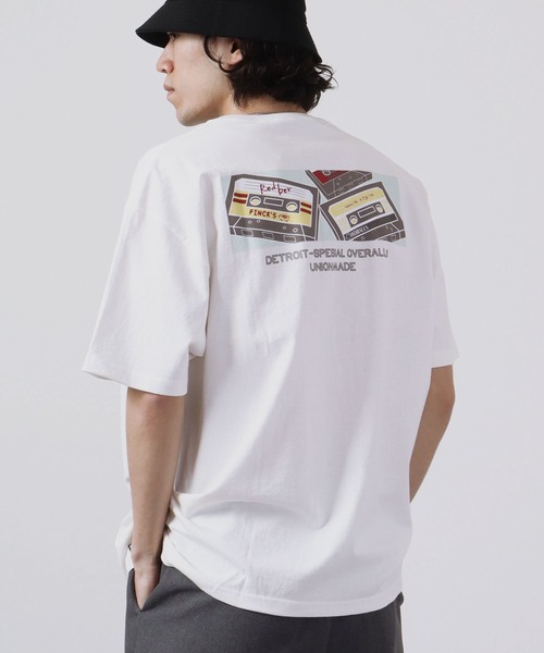 FUNALIVE(ファンアライブ)の「FINCK'S イラスト柄 オーバーサイズ半袖Tシャツ(Tシャツ/カットソー・メンズ・ホワイト系その他3/グリーン/ホワイト系その他/グレー系その他2/グレー系その他3/ラベンダー/サンドベージュ/グレー系その他/チャコールグレー/オフホワイト/ホワイト系その他2/サックスブルー・XL/L/M)」の4枚目の写真