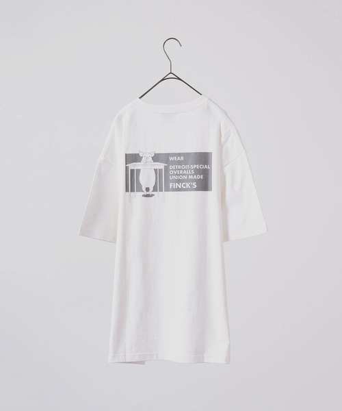 FUNALIVE(ファンアライブ)の「FINCK'S イラスト柄 オーバーサイズ半袖Tシャツ(Tシャツ/カットソー・メンズ・ホワイト系その他3/グリーン/ホワイト系その他/グレー系その他2/グレー系その他3/ラベンダー/サンドベージュ/グレー系その他/チャコールグレー/オフホワイト/ホワイト系その他2/サックスブルー・XL/L/M)」の16枚目の写真