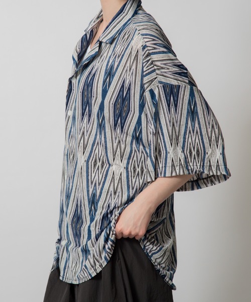 D.TT.K（ディティーティーケー）の「【ユニセックス】RETRO OVERSIZED SHIRTS レトロ柄 オーバーサイズ シルエット シャツ（シャツ/ブラウス・メンズ・ネイビー/チャコールグレー・FREE）」の22枚目の写真
