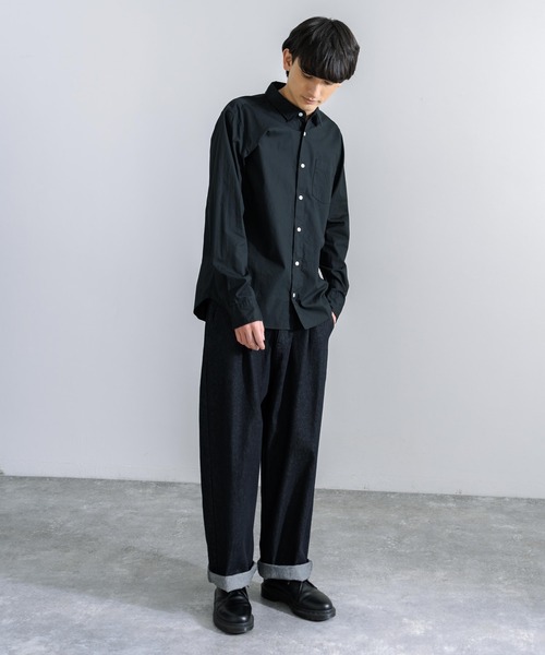 Rocky Monroe(ロッキーモンロー)の「日本製 ナノファイン加工 ブロードレギュラーカラー 長袖シャツ(シャツ/ブラウス・メンズ・ベージュ/ブラック/ホワイト/カーキ/サックスブルー/ネイビー/ワイン/ブラック系その他/ライトピンク/ブラック系その他2/ネイビー系/ネイビー系1・LL/M/L)」の15枚目の写真