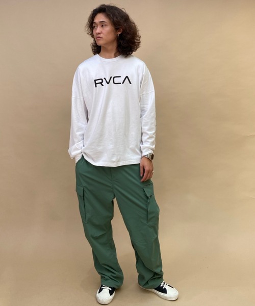 RVCA（ルーカ）の「RVCA/ルーカ ロゴロンT オーバーサイズ ドロップショルダー BD042-064（Tシャツ/カットソー・メンズ・カーキ/ブラック×ブラック/ホワイト×ブラック・M/S/L）」の7枚目の写真