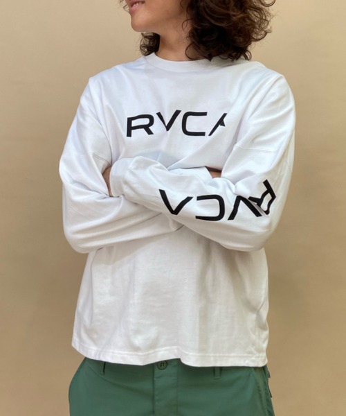 RVCA（ルーカ）の「RVCA/ルーカ ロゴロンT オーバーサイズ ドロップショルダー BD042-064（Tシャツ/カットソー・メンズ・カーキ/ブラック×ブラック/ホワイト×ブラック・M/S/L）」の4枚目の写真