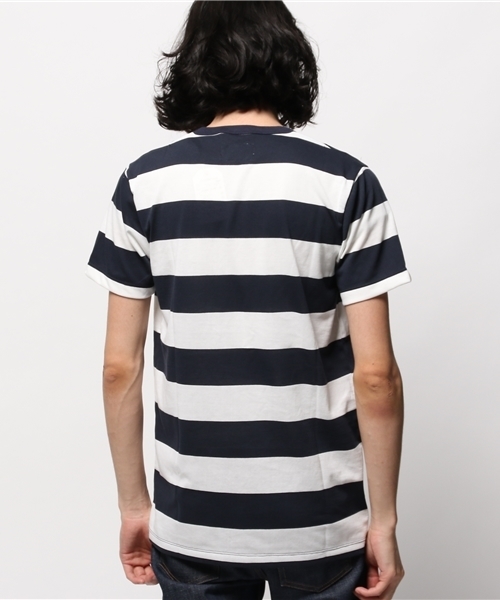 AZUL by moussy(アズールバイマウジー)の「太ボーダーVネック半袖ポケT(Tシャツ/カットソー・メンズ・ホワイト/トップグレー・SMALL/LARGE/X-SMALL/X-LARGE/MEDIUM)」の5枚目の写真