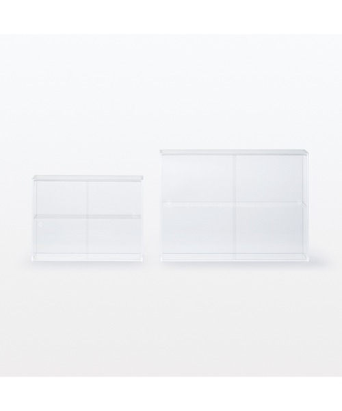 無印良品（ムジルシリョウヒン）の「アクリルコレクションスタンド引き扉付き・大　約幅３３．６×奥行８．４×高２４．４ｃｍ（収納グッズ・メンズ・クリア・大）」の6枚目の写真