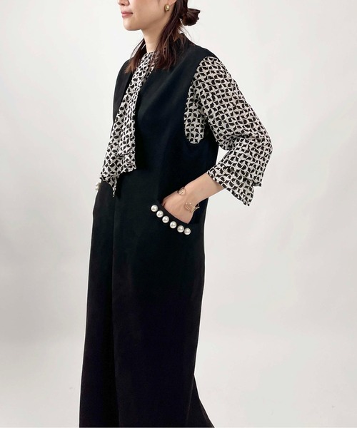 PICCIN PERLA（ピッチンペルラ）の「パール付きストレートジャンスカ（サロペット/オーバーオール・レディース・ブラック/グレー/アイボリー・M）」の5枚目の写真