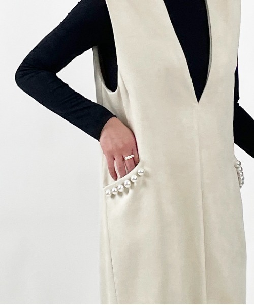 PICCIN PERLA（ピッチンペルラ）の「パール付きストレートジャンスカ（サロペット/オーバーオール・レディース・ブラック/グレー/アイボリー・M）」の20枚目の写真