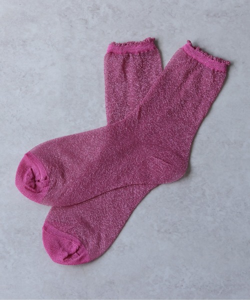 emesuelee（エメスーリー）の「ラメクルーソックス（ソックス/靴下・レディース・ピンク/シルバー/ライトブルー/ブラック/ゴールド/ブルー・フリー）」の4枚目の写真