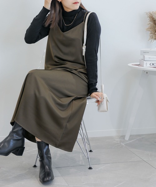 aimoha（アイモハ）の「ハイネック　ニットトップス（ニット/セーター・レディース・レッド/キャメル/グレー/ブラック/ホワイト/イエロー・MEDIUM/X-LARGE/LARGE）」の22枚目の写真