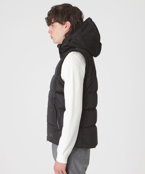 BLACK LABEL CRESTBRIDGE(ブラックレーベル・クレストブリッジ)の「ファブリックコンビダウンベスト(ブルゾン・メンズ・ブラック・M/XL/L)」の4枚目の写真