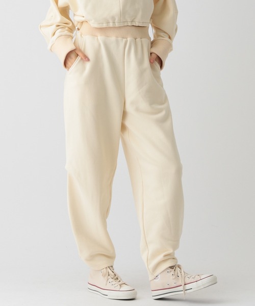 saloon（サルーン）の「SALOON(サルーン)/コクーンスウェットパンツ（スウェットパンツ・レディース・ライトグレー/ブラック/カーキ/アイボリー・FREE）」の6枚目の写真