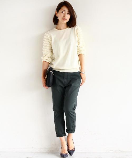 BEAUTY&YOUTH UNITED ARROWS(ビューティーアンドユースユナイテッドアローズ)の「BY ∵袖フリンジ7分丈ニットプルオーバー ◆(ニット/セーター・レディース・オフホワイト/ブラック/ブラウン・FREE)」の4枚目の写真
