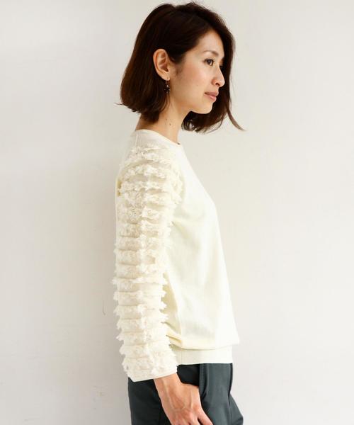 BEAUTY&YOUTH UNITED ARROWS(ビューティーアンドユースユナイテッドアローズ)の「BY ∵袖フリンジ7分丈ニットプルオーバー ◆(ニット/セーター・レディース・オフホワイト/ブラック/ブラウン・FREE)」の9枚目の写真