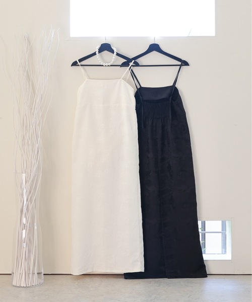 ULEULA（ウルア）の「ジャガードロングワンピース（ワンピース・レディース・アイボリー/ブラック・FREE）」の13枚目の写真