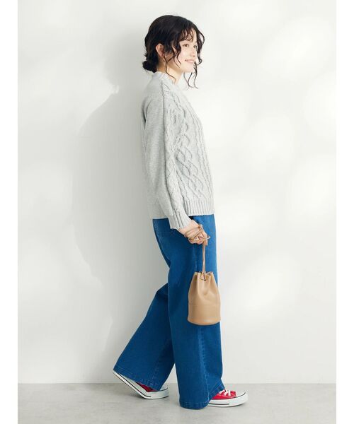 CRAFT STANDARD BOUTIQUE(クラフトスタンダードブティック)の「ケーブルニットドッキングスウェット(スウェット・レディース・杢グレー/モカ/レッド/ブラック/アイボリー/ブルー・FREE)」の13枚目の写真