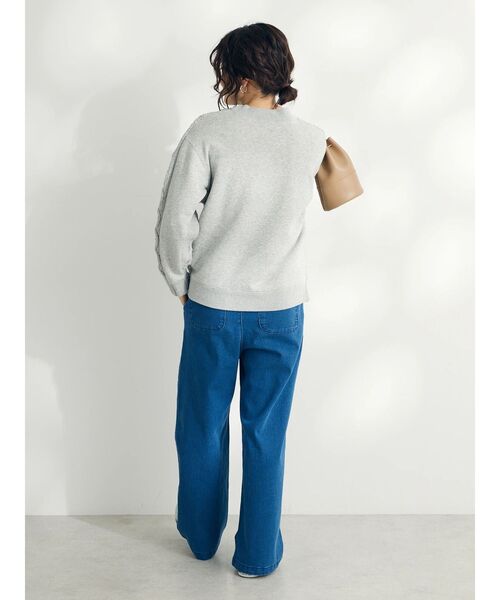 CRAFT STANDARD BOUTIQUE(クラフトスタンダードブティック)の「ケーブルニットドッキングスウェット(スウェット・レディース・杢グレー/モカ/レッド/ブラック/アイボリー/ブルー・FREE)」の14枚目の写真