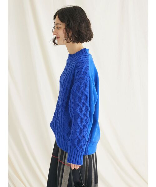 CRAFT STANDARD BOUTIQUE(クラフトスタンダードブティック)の「ケーブルニットドッキングスウェット(スウェット・レディース・杢グレー/モカ/レッド/ブラック/アイボリー/ブルー・FREE)」の16枚目の写真