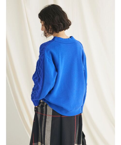 CRAFT STANDARD BOUTIQUE(クラフトスタンダードブティック)の「ケーブルニットドッキングスウェット(スウェット・レディース・杢グレー/モカ/レッド/ブラック/アイボリー/ブルー・FREE)」の17枚目の写真