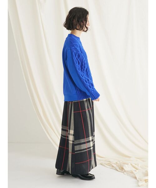 CRAFT STANDARD BOUTIQUE(クラフトスタンダードブティック)の「ケーブルニットドッキングスウェット(スウェット・レディース・杢グレー/モカ/レッド/ブラック/アイボリー/ブルー・FREE)」の20枚目の写真