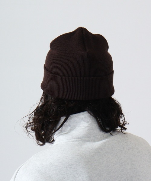 KANGOL(カンゴール)の「KANGOL ACRYLIC CUFF PULL-ON(ニットキャップ/ビーニー・メンズ・キャメル/ブラック×ゴールド/ダークグレー/ダークグリーン/ブラック/ダークブラウン/ライトオレンジ系/ブラック系/カーキ・FREE)」の10枚目の写真