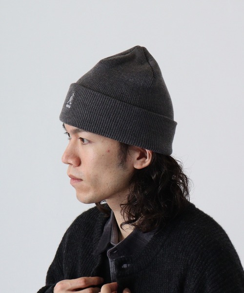 KANGOL(カンゴール)の「KANGOL ACRYLIC CUFF PULL-ON(ニットキャップ/ビーニー・メンズ・キャメル/ブラック×ゴールド/ダークグレー/ダークグリーン/ブラック/ダークブラウン/ライトオレンジ系/ブラック系/カーキ・FREE)」の20枚目の写真