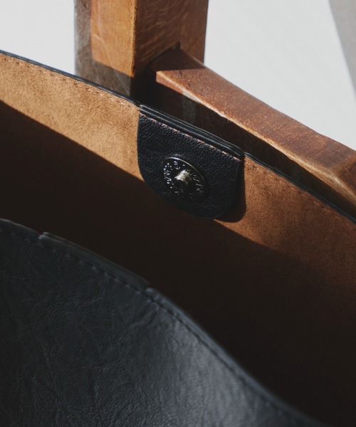 Libra Cue（リブラ キュー）の「ワンハンドルボックストート（トートバッグ・レディース・ブラック/アイボリー/ブラウン・FREE）」の15枚目の写真