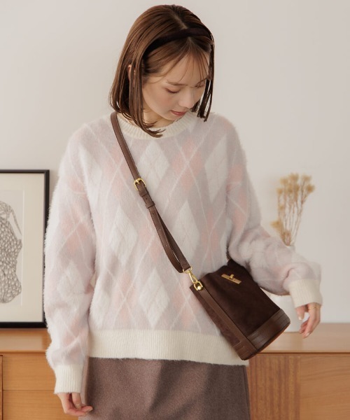 flower（フラワー）の「スエードバケットバッグ（ショルダーバッグ・レディース・ブラウン・FREE）」の10枚目の写真