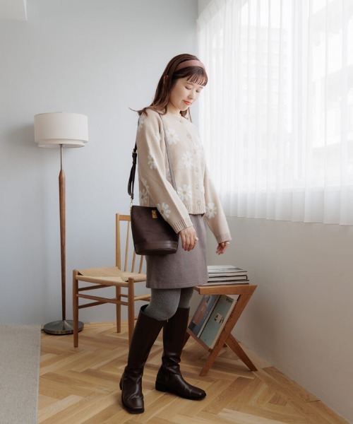 flower（フラワー）の「スエードバケットバッグ（ショルダーバッグ・レディース・ブラウン・FREE）」の20枚目の写真