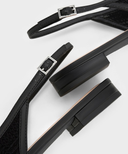 CHARLES & KEITH(チャールズ & キース)の「メッシュ ウーブンスリングバックフラット(パンプス・レディース・ブルー/ブラック系その他2・22.5cm/23cm/23.5cm/24.5cm/25cm)」の4枚目の写真