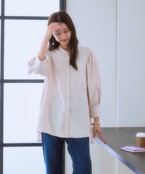 7days Life Styling（セブンデイズライフスタイリング）の「タックボリューム８分袖プチハイネックブラウス（しわになりにくい・UVカット・タンブル乾燥OK）（シャツ/ブラウス・レディース・オフホワイト/ブラック/サックスブルー/ベージュ・S/M/L/LL）」の20枚目の写真