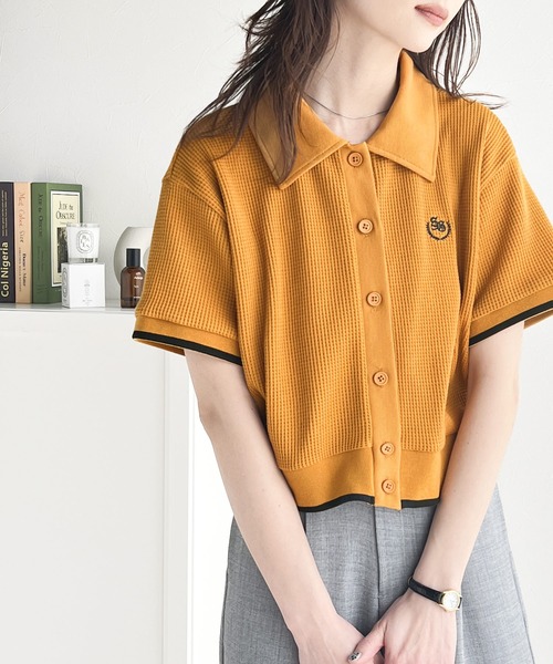 classicalelf（クラシカルエルフ）の「大人レディな正統派。胸刺繍ワッフル短丈ポロカーデ（ポロシャツ・レディース・ブラック/オレンジ/ホワイト/ベージュ・LARGE/MEDIUM/SMALL/X-LARGE）」の9枚目の写真