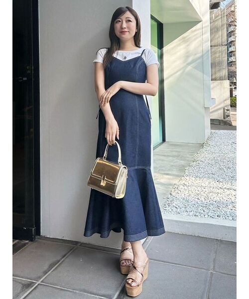 MERCURYDUO（マーキュリーデュオ）の「エンブロイダリーワンポイントロゴTシャツ（Tシャツ/カットソー・レディース・ブラック/レッド/オフホワイト・FREE）」の8枚目の写真