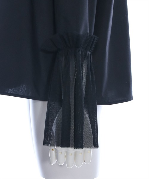 clear（クリア）の「≪再入荷≫袖口チュール切替リボンブラウス[着回し力抜群 ガーリー]（シャツ/ブラウス・レディース・ブラック/オフホワイト・F）」の8枚目の写真