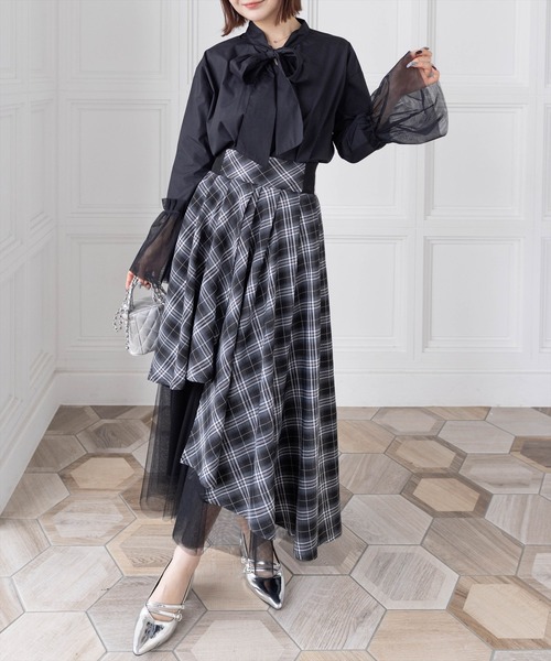 clear（クリア）の「≪再入荷≫袖口チュール切替リボンブラウス[着回し力抜群 ガーリー]（シャツ/ブラウス・レディース・ブラック/オフホワイト・F）」の19枚目の写真