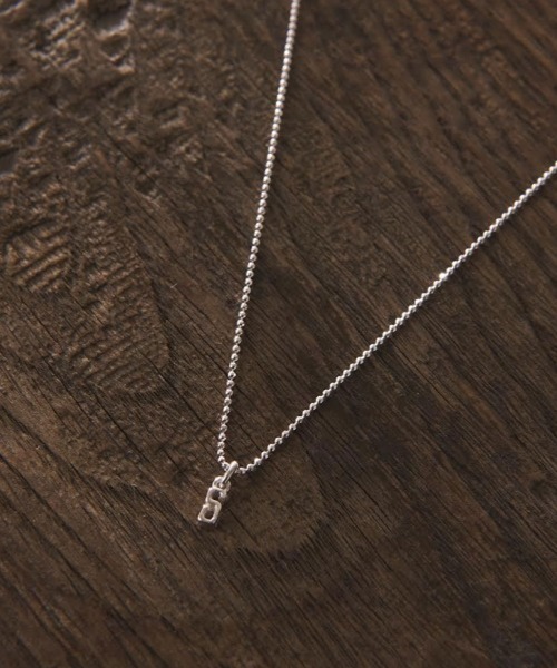 CIAOPANIC（チャオパニック）の「イニシャルネックレス（ネックレス・レディース・K/M/N/R/Y/A/H/S/T・FREE）」の7枚目の写真