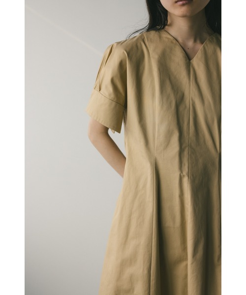 STYLEMIXER（スタイルミキサー）の「カフスリットワンピース（ワンピース・レディース・ホワイト/ベージュ/ブラック・SMALL/MEDIUM）」の17枚目の写真