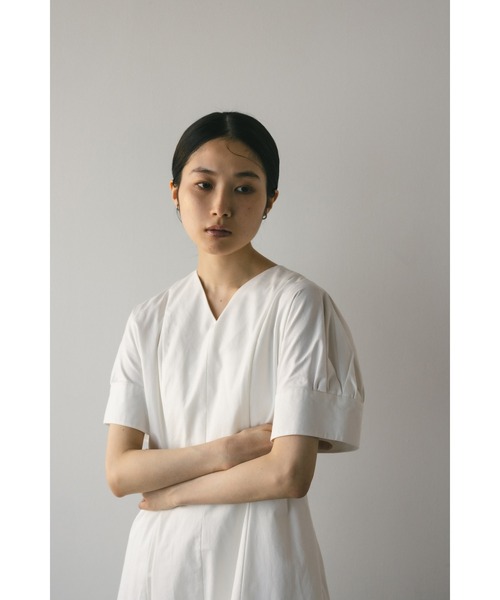 STYLEMIXER（スタイルミキサー）の「カフスリットワンピース（ワンピース・レディース・ホワイト/ベージュ/ブラック・SMALL/MEDIUM）」の6枚目の写真