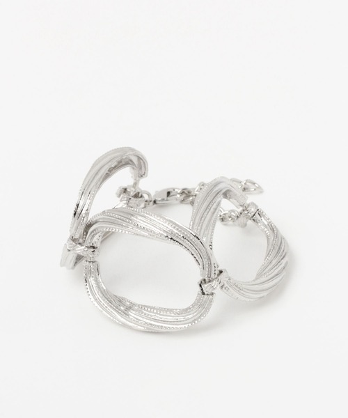 FOREVER 21(フォーエバー トゥエンティーワン)の「メタルループバングル(バングル/リストバンド・レディース・ゴールド/シルバー・FREE)」の1枚目の写真