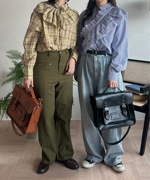 kutir(クティール)の「アソートマルチウェイフリル付きシャツ(シャツ/ブラウス・レディース・グリーン/レッド/オフホワイト/ネイビー/ブラック/イエロー・FREE)」の16枚目の写真