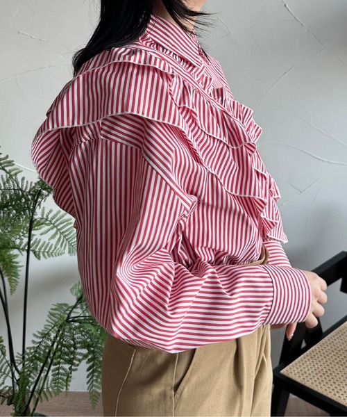 kutir(クティール)の「アソートマルチウェイフリル付きシャツ(シャツ/ブラウス・レディース・グリーン/レッド/オフホワイト/ネイビー/ブラック/イエロー・FREE)」の20枚目の写真
