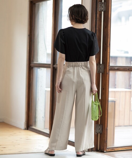 OPAQUE.CLIP(オペークドットクリップ)の「◆チューリップスリーブカットソー【洗濯機洗い可】(Tシャツ/カットソー・レディース・ホワイト/ブラック/ブルー/ベージュ・40/38/42/36)」の22枚目の写真